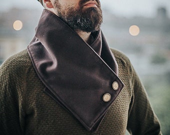 Male scarf vintage style Vegan Wool and Buttons.