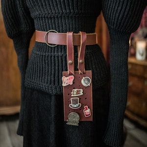 Steampunk Pin Holder - Enamel Pin Display Belt Bag - Brown Leather Ita bag Steampunk Belt