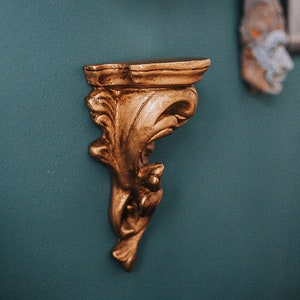 Vintage Gold Victorian corbel for wall BIG decoration Shelf Candle Holder Steampunk Gold Resin
