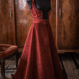Jupe victorienne en velours, tapisserie, jupe vintage rouge d'inspiration historique écossaise image 5