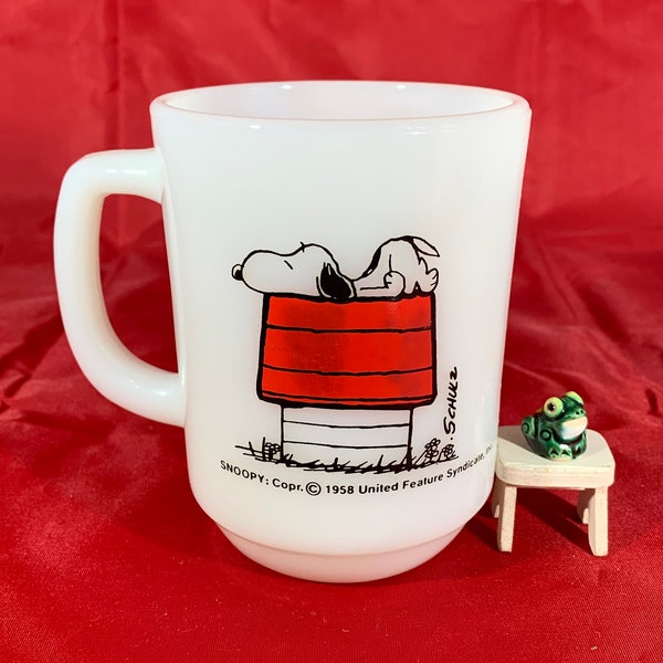 Vintage Snoopy FireKing Mug, I think I'm Allergic to Mornings, Anchor Hocking Coffee Mug, Peanuts Gang, Vintage Kitchen