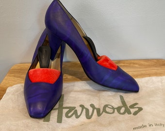 Zapatos morados de Gianni Versace