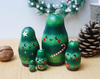 Christmas Tree Family Matryoshka Toy // Hand Painted Christmas Tree Nesting Toy for Kids // Winter Mind Puzzles for Children / Wood