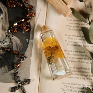 Ringelblume im Harz Kristallspitze | -Kristallblumen-Herbarium | Konservierte Blumen in Harz | Botanische Kristall Terrarium | Epoxy Kristall Blumen