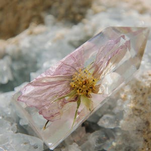 Cosmo Blumenharz Kristallspitze | Gepresste Blume Kristall | Getrocknete Blumen Harz Kunst | Getrocknete Blumen Kristall | Oktober Geburt Blumen Dekor