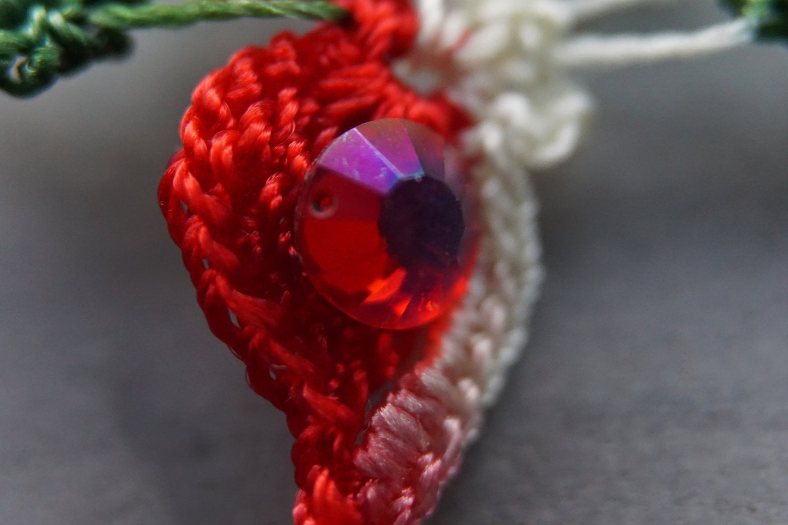 Red and Green Vintage Eyeglass Holder Boho Eyeglass Necklace Etsy