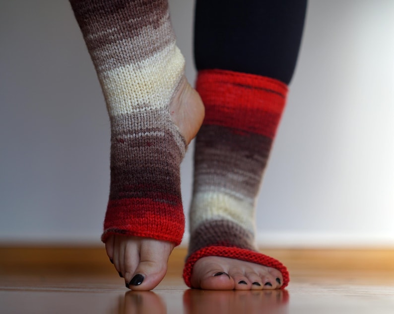 Wife Gift Open Heel Turn Ombre Yoga Socks Mid-Calf Athletic Socks Hand Knit Gym Socks Knitted Variegated Red Ivory Toeless Socks