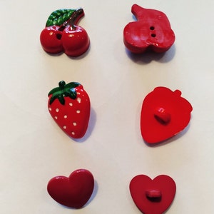 Zuckersüße Knöpfe - Erdbeeren, Kirschen und Herzen- von Union Knopf, 1 Stück