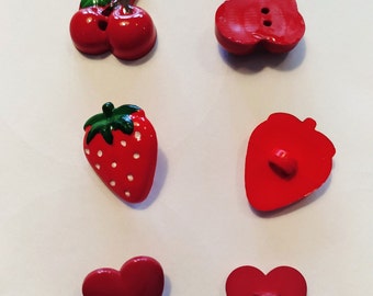 Zuckersüße Knöpfe - Erdbeeren, Kirschen und Herzen- von Union Knopf, 1 Stück