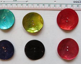 Knöpfe von JIM KNOPF, Agoya (Perlmutt), Durchmesser 3,7 cm (60") in 6 Farben, wunderschön glänzend - 1 Stück