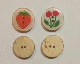 Kinderknöpfe mit Erdbeeren und Kirschen, Holz mit Resin, 15mm, Jim Knopf - 1 Stück
