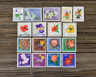 17 Vintage Polish Flower Stamps – 1960s Unused Ephemera for Collecting & Crafts