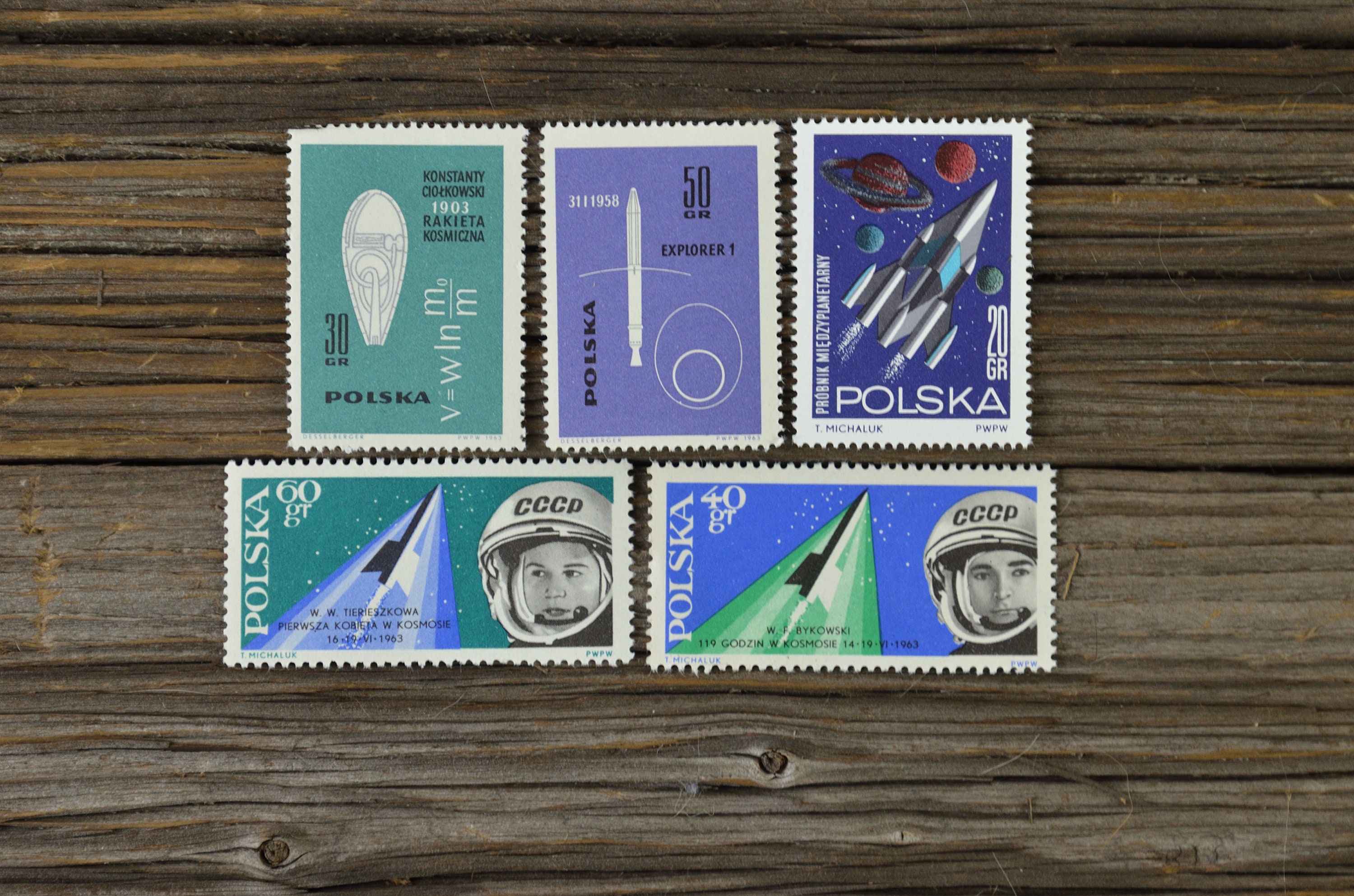 5 Space Exploration Postage Stamps / Mix of UNUSED vintage Polish stamps/ From 1960's / Collectible, ephemera, scrapbooking, card making