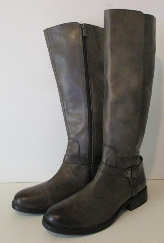 VINCE CAMUTO Women's Farren Smooth Calf Leather Grey Riding Boots