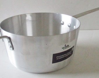 Update ASP-7 Professional Saucepan 7 Quart Aluminum