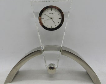1970s Seiko QHG008S Ribbed Glass Contemporary Desk Clock
