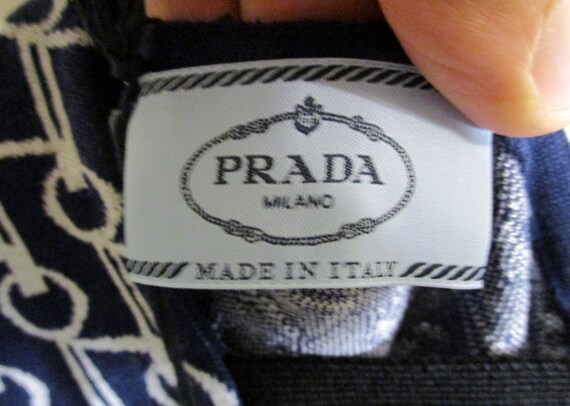 Women's Prada Milano Scollo Short Sleeve Scoop Ne… - image 6