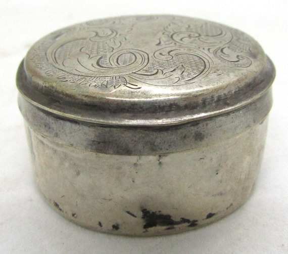 Antique Engraved Sterling Silver Round Pill Box 1… - image 1