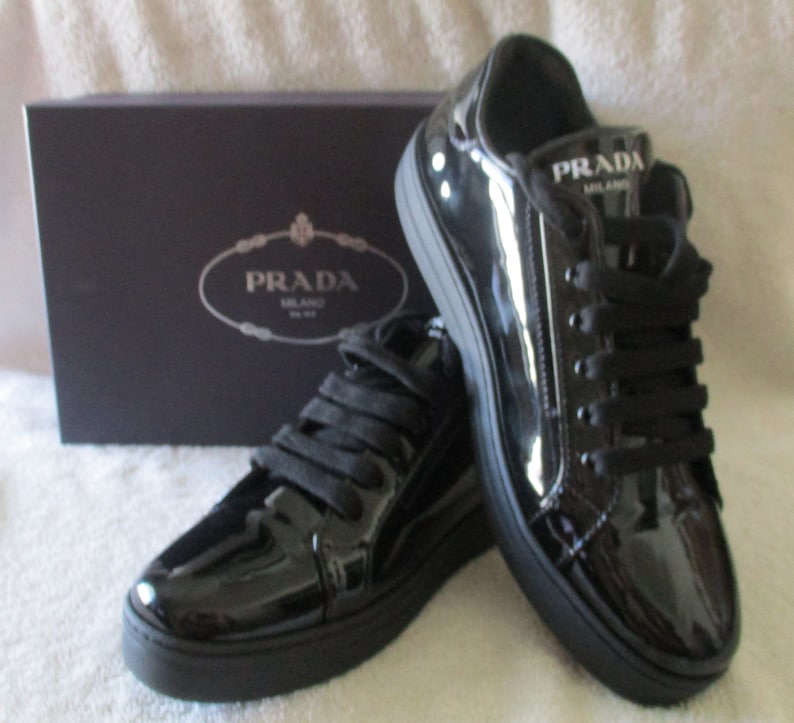 Women's Prada Calzature Donna Nero Vernice Black Sneakers US 10.5 EUR 41 image 1