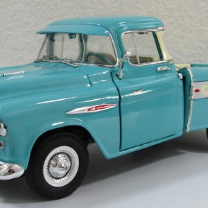 1:18-scale 1957 Chevrolet Cameo Two-tone Diecast Truck - Etsy