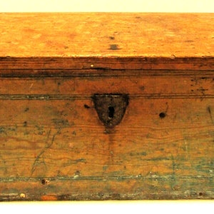Antique 19th Century Early American Wood Storage Trunk Blanket Chest