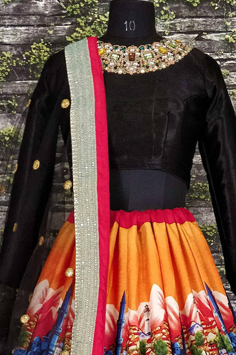 Best Designer Lehenga Choli with high quality digital embroidery work Wedding lehenga choli party wear lehenga choli Indian Lehenga choli