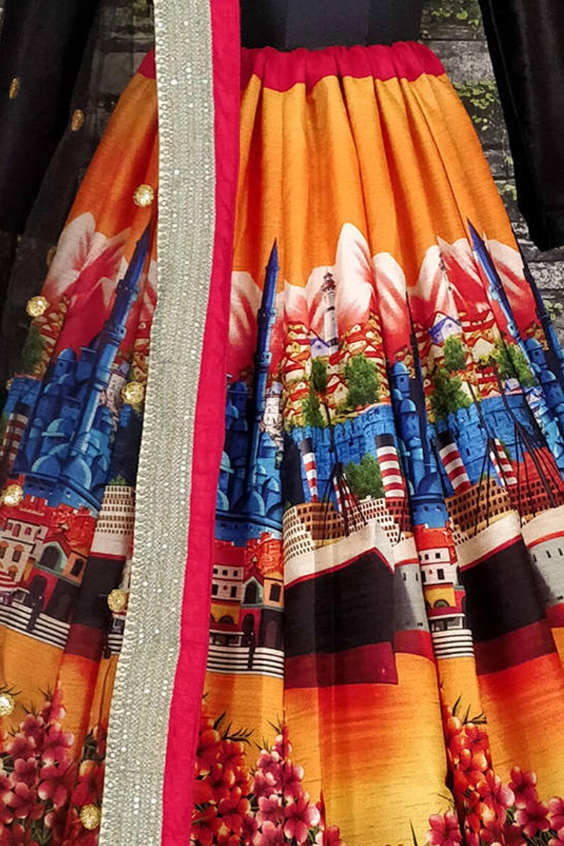 Best Designer Lehenga Choli with high quality digital embroidery work Wedding lehenga choli party wear lehenga choli Indian Lehenga choli