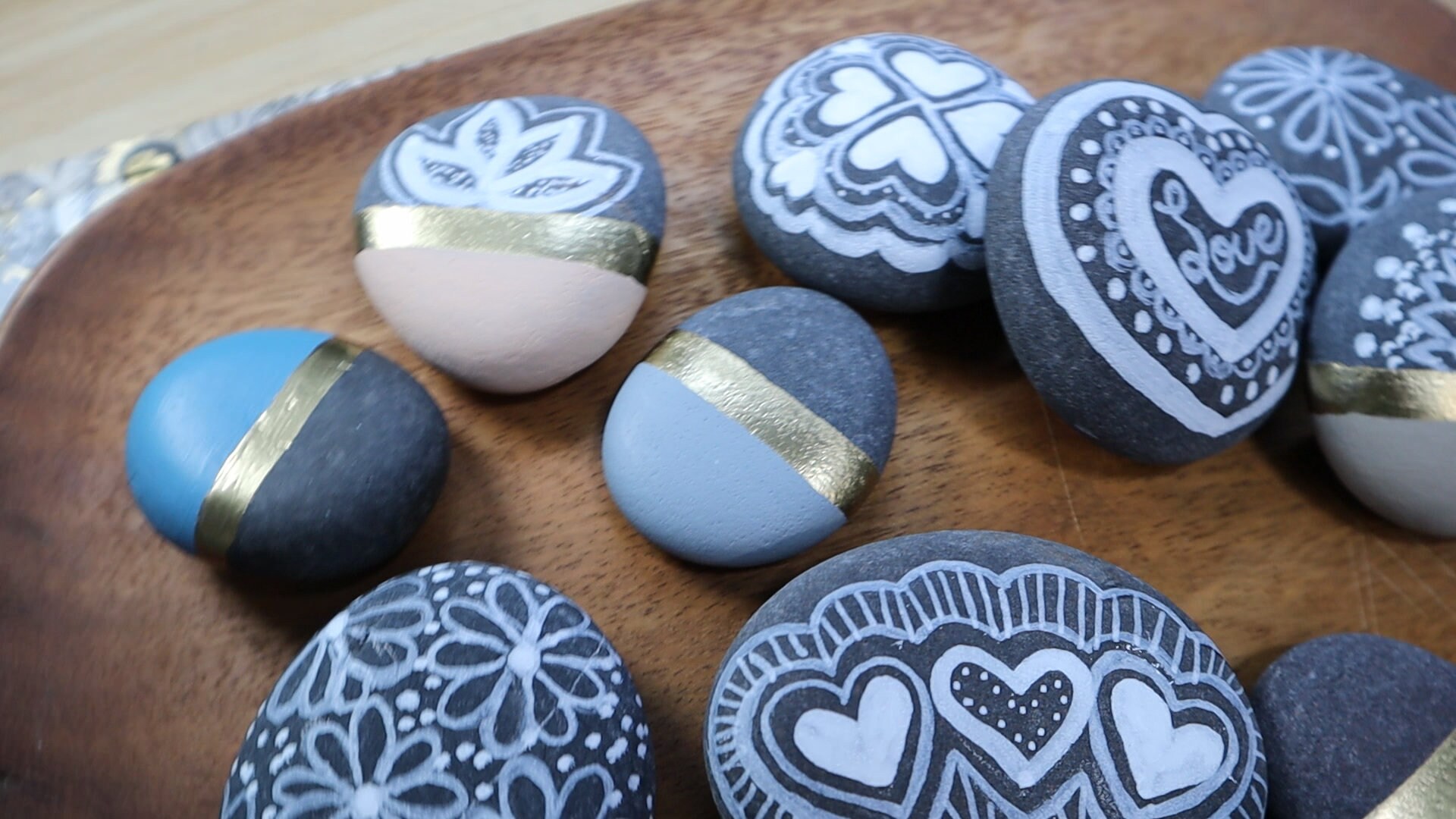 Set of 18 Decorative Rocks(wooden Tray Not Included & Rock Size Varies ...