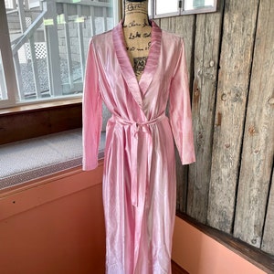 1970’s Pink Dressing Gown