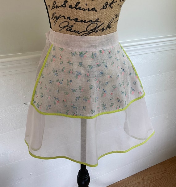 1950’s Floral Hostess Apron | Half Apron | Sheer O