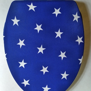 4th of july decor. Toilet lid Cover For elongated toilet seat. Stretchy cloth toilet seat lid cover. Blue with white stars. Election decor