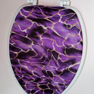 Inexpensive easy bathroom decorative idea, Toilet Seat Lid Cover . Make your bathroom beautiful Bathroom Decor idea. Small bathrooms too