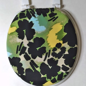 Cloth Toilet Seat Lid Cover: For Standard size toilet seat. Easy Bathroom decorating ideas. Fun pattern. Stretchy lid cover. Loo decor