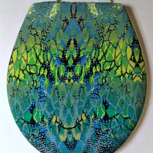 Cloth Toilet Seat Lid Cover : Standard size toilet seat, stretchy fabric. Bathroom Decorating ideas for small bathrooms designer homes too.