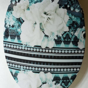 Toilet seat lid Covers: Easy bathroom Decorating idea. cloth Toilet cover for elongated toilet. blue bathroom art, loo art, toilettendeckel