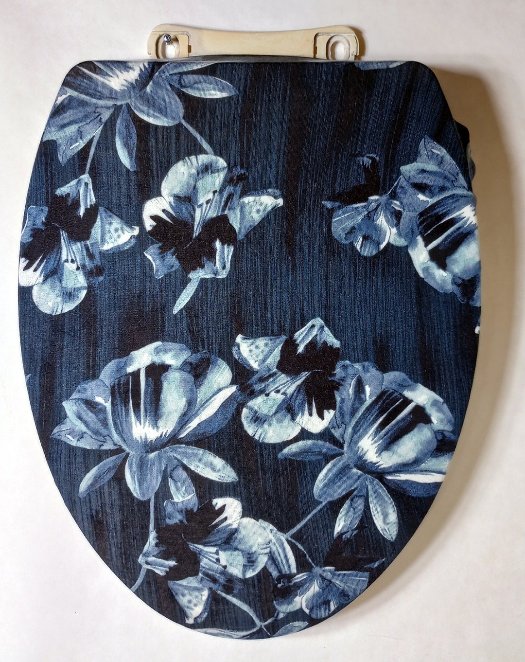 Decorative Toilet Seat Lid Covers Elongate Lid. Blue Floral Bathroom