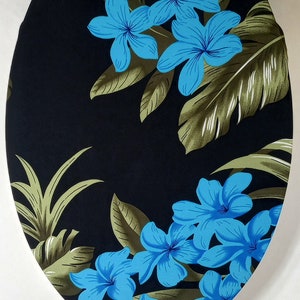Toilet seat lid Covers: Tropical bathroom Decorating idea. cloth Toilet cover for elongated toilet. blue bathroom art, loo art, fun ideas