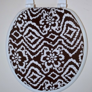 Decorative Toilet Seat lid Cover for standard size toilet: Bathroom decor. Spandex toilet seat cover. Bathroom idea. Loo art. easy remodel
