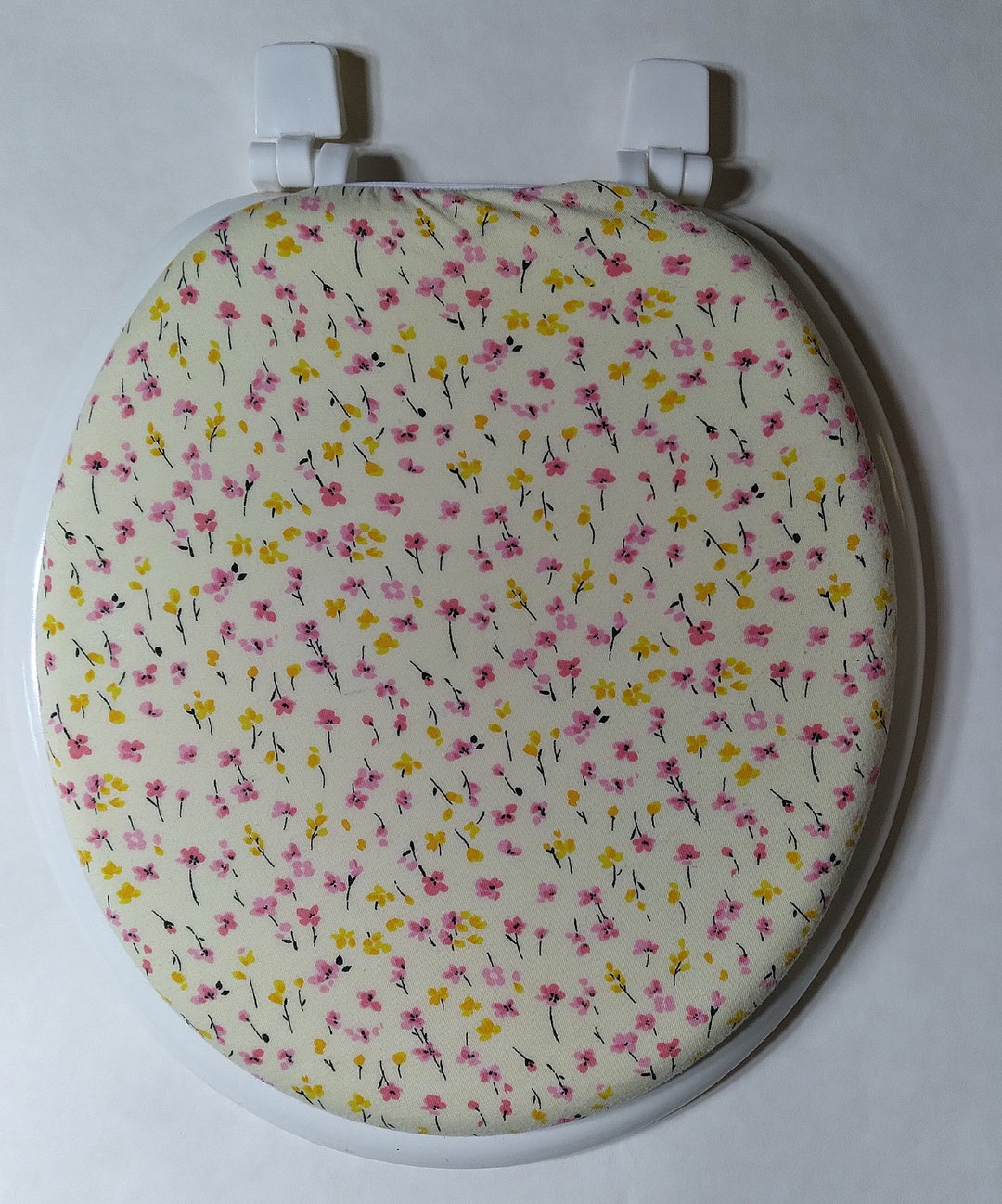 Cloth Toilet Seat Lid Cover for Standard Size Toilet Seat. Easy Bathroom Decorating Ideas