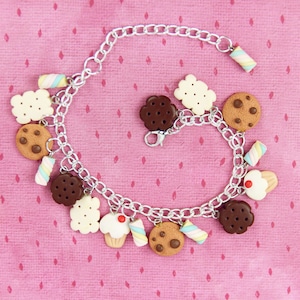 Kekse-Charme-Armband, Süßigkeiten-Liebhaber-Geschenk, Miniatur-Lebensmittel-Schmuck, lustige Süßigkeits-Schmuck, Cupcake-Charme, Lebensmittel-Liebhaber-Geschenk, Strumpf Stuffers