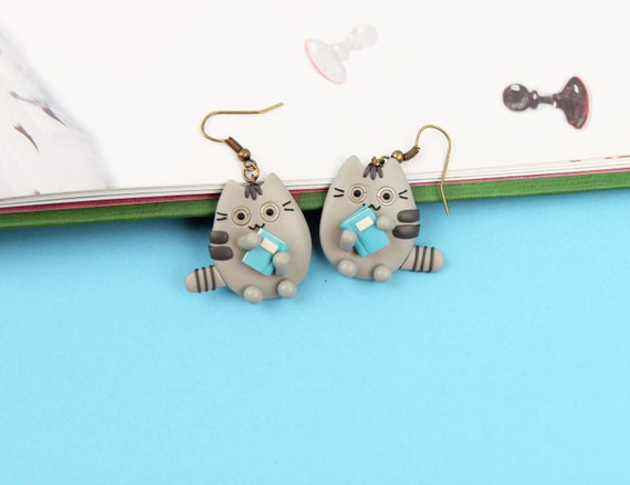 Pusheen sale cat graduation