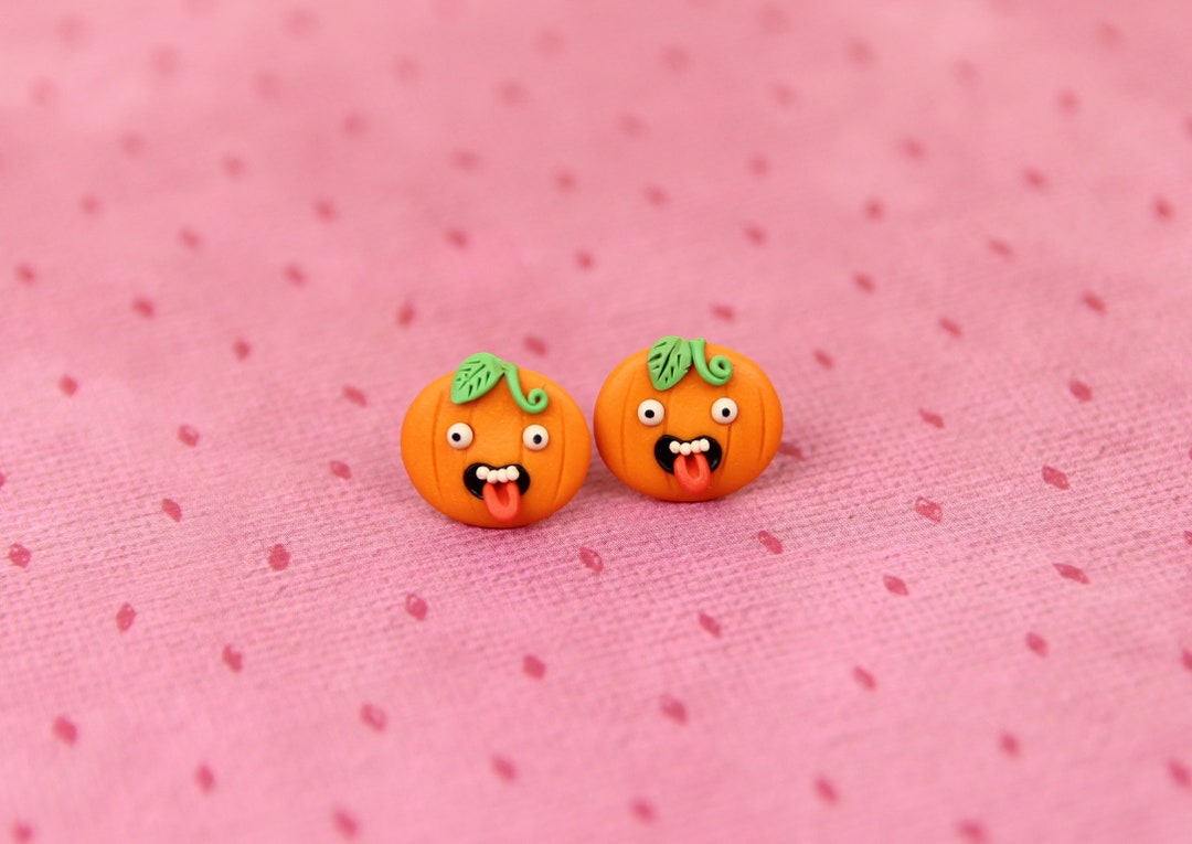 クレイジーなパンプキンスタッドピアス、面白いハロウィンジュエリー