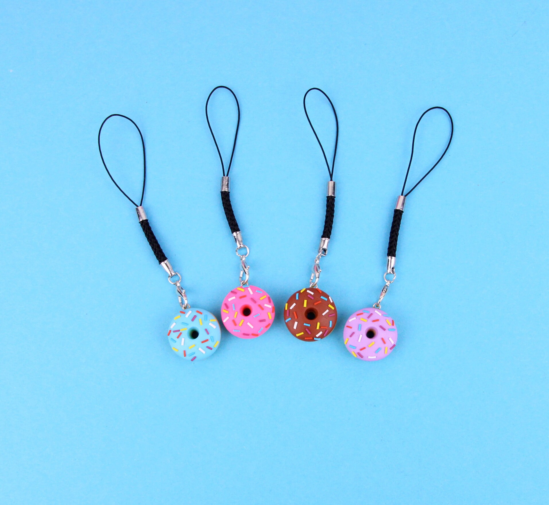 Orecchini a forma di ciambella rosa shocking, regalo per bambini, gioielli a forma di ciambella al cioccolato, orecchini a forma di cibo in miniatura - Italia