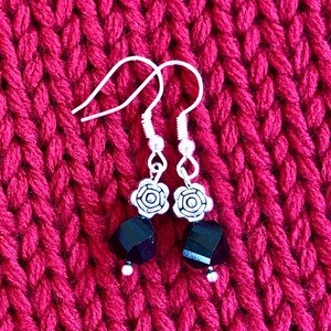 Classy silver drops earrings with flower and Swarovski crystal beads
