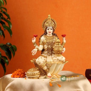 6.5'' Goddess Lakshmi statue, Hindu Goddess of wealth sculpture, Goddess Lakshmi idol, Temple decor, spiritual art gift, prosperity gift set