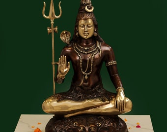 真鍮のシヴァ像: 8 インチのヒンドゥー教の神像、トリシュール付き