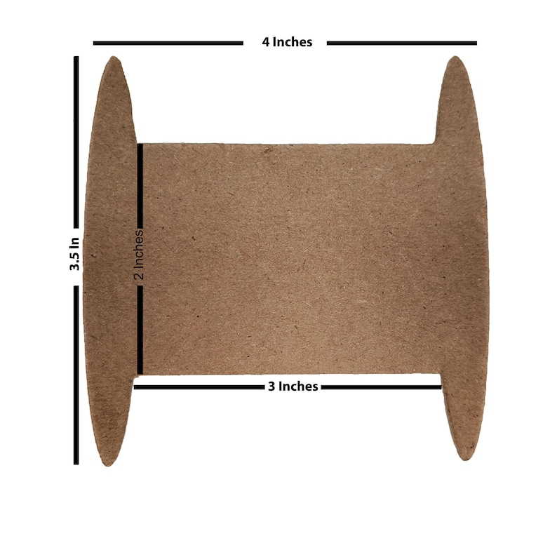 Puede incluir: Un carrete de cart&oacute;n marr&oacute;n con extremos redondeados. El carrete mide 10 cm de ancho, 9 cm de alto y 5 cm de di&aacute;metro.