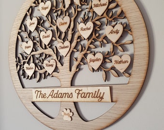 Personalized Wooden Family Tree: Engraved Name Hearts, Wall Art