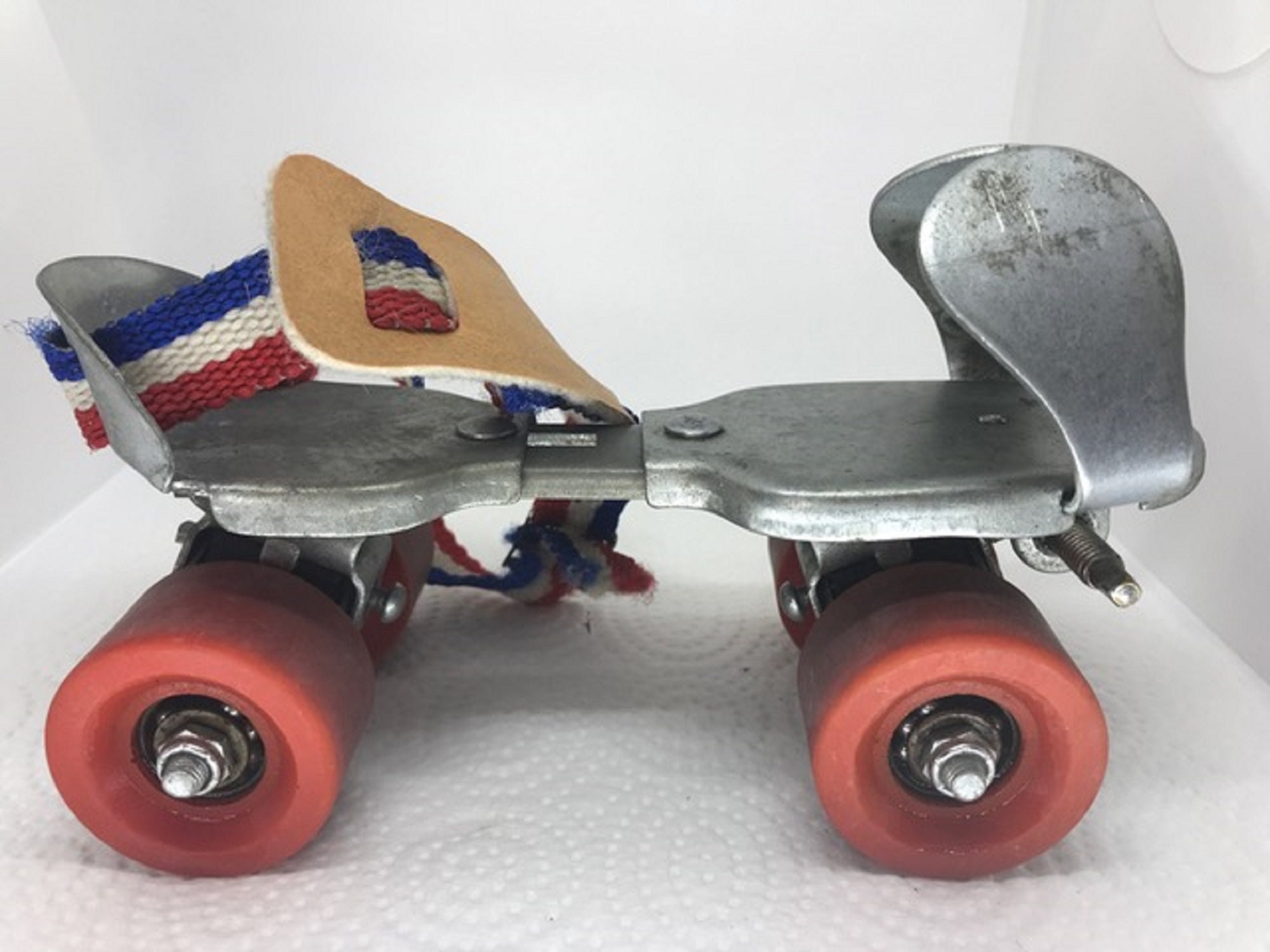 Vintage Dominion Roller Skates in Original Box Key & Roller Etsy