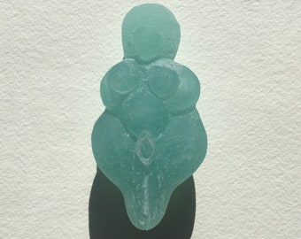Goddess Figurine Sculpture Fertility Venus Gaia Deity Divine Feminine Mother Talisman Pagan Sacred Altar Meditation Resin